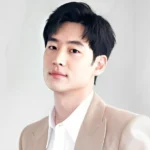 Lee Je Hoon Addresses $15 Million Profit Rumors from Startup Investment